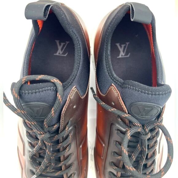 Authentic Louis Vuitton Men's Run Away Sneakers-Size 9 - Picture 7 of 14